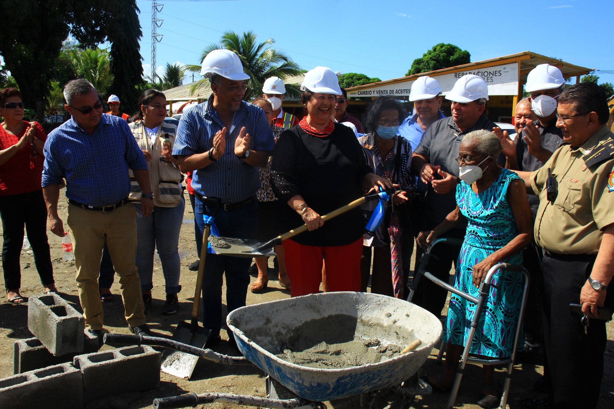 Colocación De Primera Piedra Para Casa Del Maestro Municipalidad De Puerto Cortés 2216